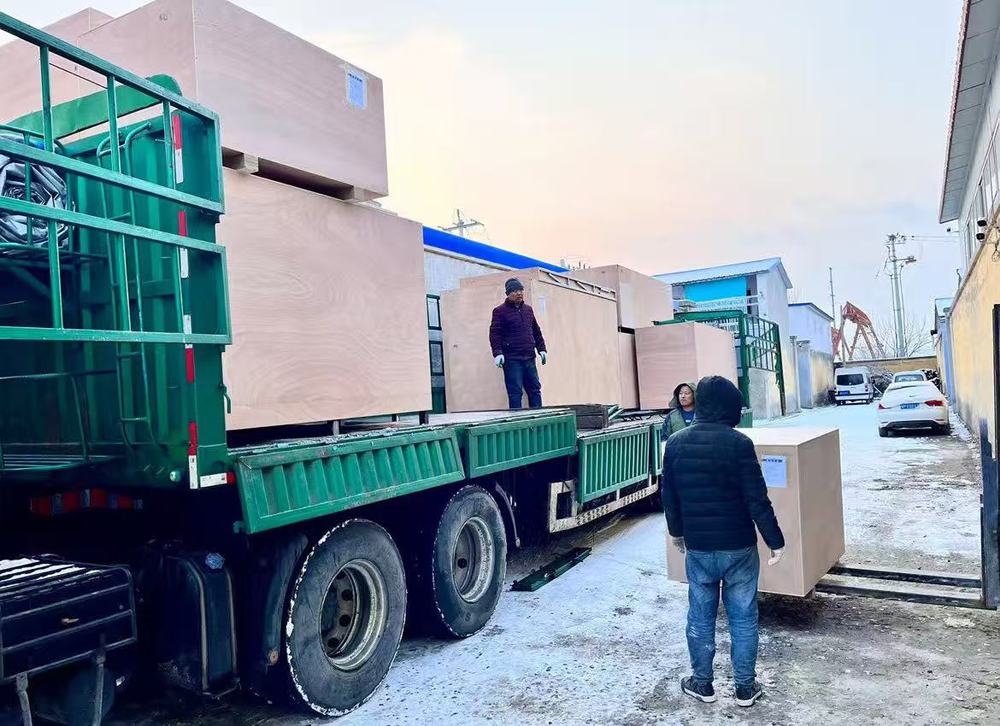 北京展覽工廠-裝車進館準備